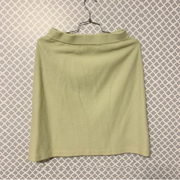 St. John Collection Skirt Set 8 - Picture 7 of 7